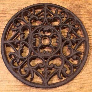 Decorative Round Cast Iron Trivet Ornate 7 3/8" Round Home Decor 0164